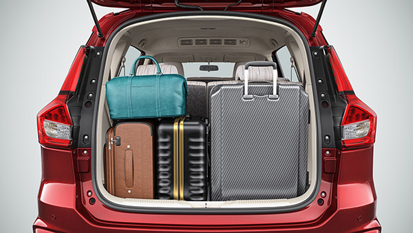 नई मारुति अर्टिगा पुराने माॅडल से कितनी है बेहतर? जानें क्या हैं अपडेट