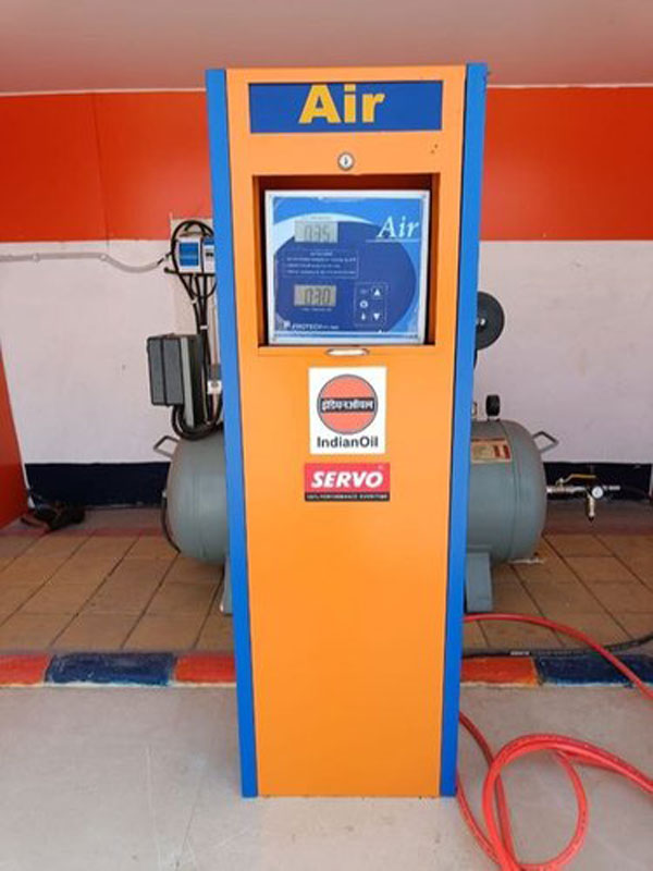 हर पेट्रोल पंप पर मिलती हैं ये 6 सुविधाएं बिल्कुल मुफ्त, क्या आपको हैं इसके बारे में जानकारी हर पेट्रोल पंप पर मिलती हैं ये 6 सुविधाएं बिल्कुल मुफ्त, क्या आपको हैं इसके बारे में जानकारी