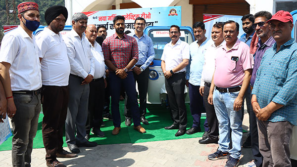 इलेक्ट्रिक ऑटो प्रदर्शन में पेश हुई Mahindra Treo रेंज, ड्राइवरों का इलेक्ट्रिक अपनाने को किया प्रोत्साहन