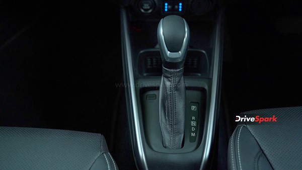 2022 Maruti Suzuki XL6 Review: कितनी बेहतर हुई है नई मारुति सुजुकी एक्सएल6, पढ़ें रिव्यू