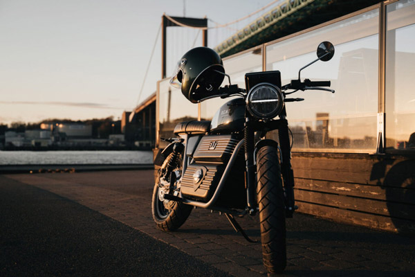 RGNT ने अपनी दो इलेक्ट्रिक मोटरसाइकिलों को मिला अपडेट, जानें क्या हुए हैं बदलाव