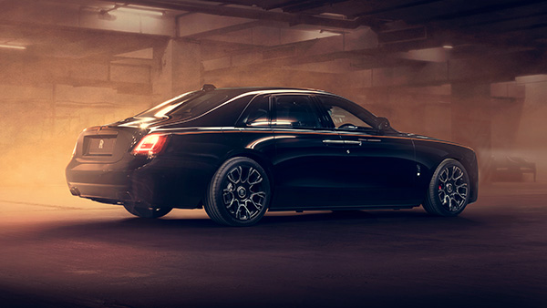 शुरू हो गई है Rolls Royce की बेहतरीन लग्जरी कार की बुकिंग, शानदार डिजाइन के साथ लग्जरी इंटीरियर