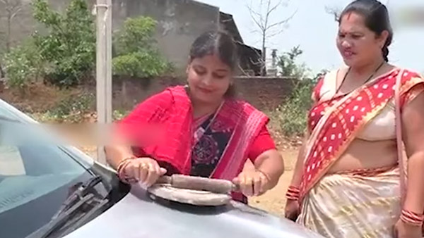 धूप में कार हुई तवे से भी गर्म, बोनट पर ही पक गई रोटी, वीडियो हुआ वायरल