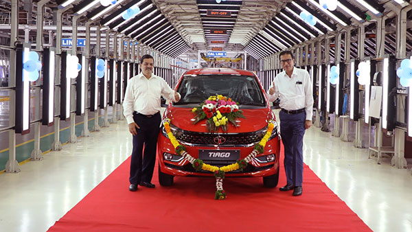 Tata Tiago के 4 लाख यूनिट्स का उत्पादन हुआ पूरा, जानें पहली बार कब लॉन्च हुई थी भारत में यह कार