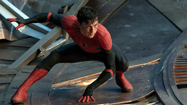 Spider-Man ने भी खरीदी अपनी पहली इलेक्ट्रिक कार, जानें क्या खास है शानदार और स्पोर्टी कार में