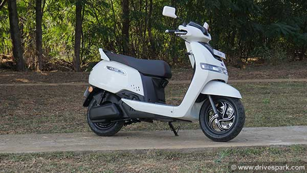 आखिर किस वजह से लग रही है Electric Scooters में आग? जानें उपयोग के लिए कितनी हैं सुरक्षित