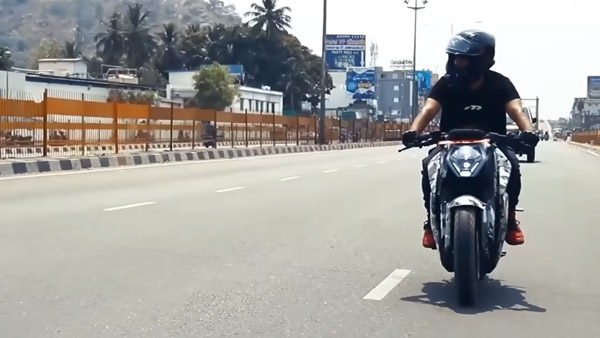 अल्ट्रावॉयलेट एफ77 को धूप में चलाकर कंपनी ने किया टेम्प्रेचर टेस्ट, इसी साल होगी लाॅन्च