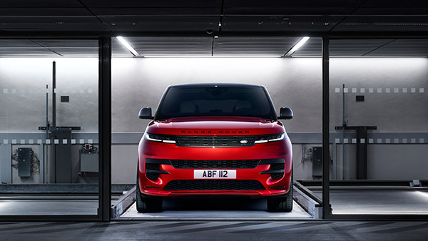 Range Rover Sport की कीमत का हुआ खुलासा, कंपनी ने लिस्ट किया आधिकारिक वेबसाइट पर