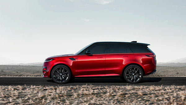 ग्लोबल स्तर पर पेश हुई 2022 Range Rover Sport, जानें क्या हुए हैं बदलाव इस ताकतवर SUV में