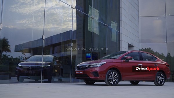 होंडा सिटी ई:एचईवी रिव्यू: क्या नई हाइब्रिड तकनीक से बेहतर हुई?