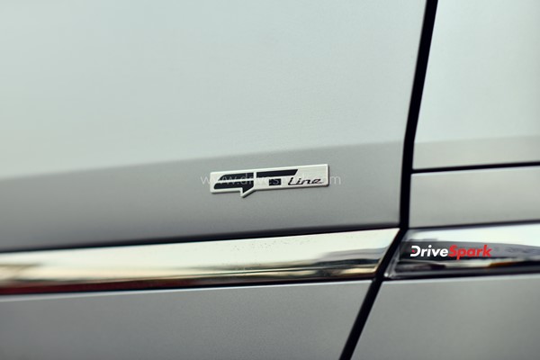 Kia EV6 Review: क्या भारत में धमाका कर पाएगी Kia की पहली इलेक्ट्रिक कार? पढ़ें रिव्यू