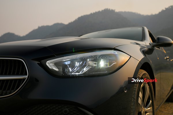 2022 मर्सिडीज-बेंज सी-क्लास रिव्यू: क्या लग्जरी सेडान सेगमेंट में नई सी-क्लास दिखा पाएगी अपना कमाल, जानें