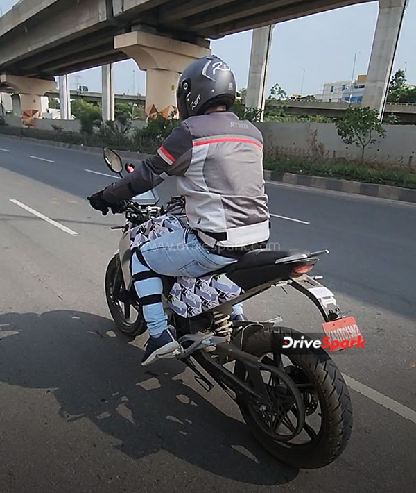 टेस्टिंग के दौरान दिखी ओबेन रोर इलेक्ट्रिक बाइक, फुल चार्ज पर चलती है 200 किलोमीटर