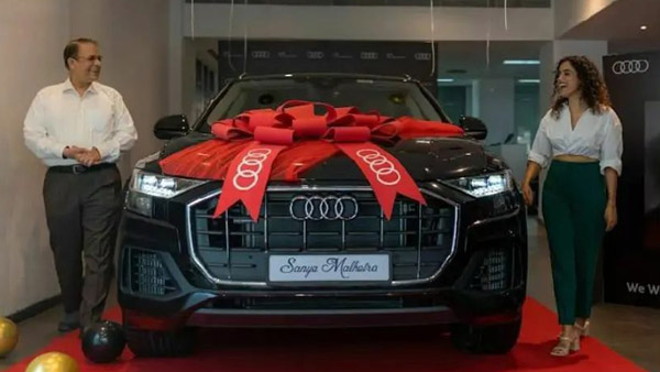 ‘Dangal’ गर्ल Sanya Malhotra ने खरीदी नई Audi Q8 SUV, सोशल मीडिया पर वायरल हुई तस्वीरें ‘Dangal’ गर्ल Sanya Malhotra ने खरीदी नई Audi Q8 SUV, सोशल मीडिया पर वायरल हुई तस्वीरें