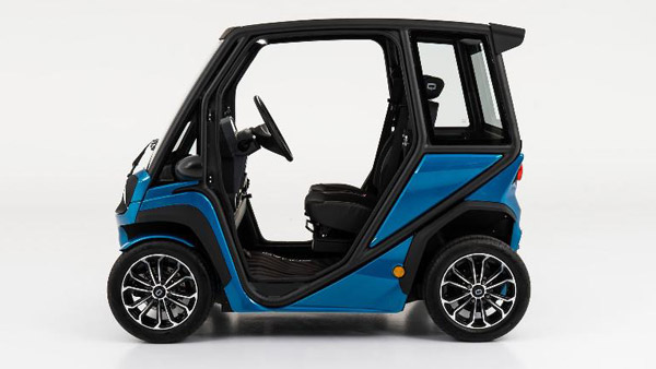 धूप से चलती है ये मिनी इलेक्ट्रिक कार, चलाने के लिए नहीं पड़ती है लाइसेंस की जरूरत