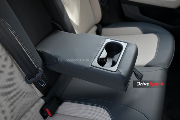 Volkswagen Virtus Review: क्या सच में यह कार VW Vento को रिप्लेस करने लायक है? पढ़ें रिव्यू