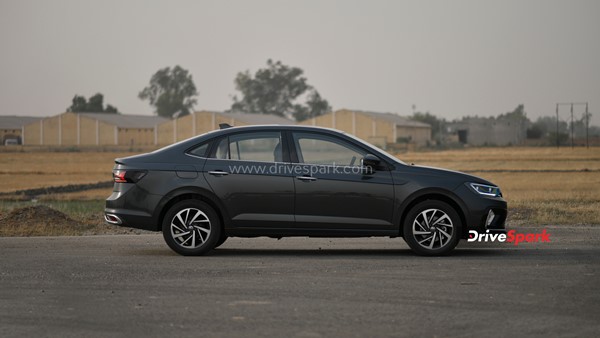 नई Volkswagen Virtus पहुंचने लगी है डीलरशिप तक, जानें जून में कब की जाएगी लॉन्च