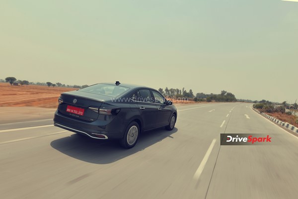 Volkswagen Virtus Review: क्या सच में यह कार VW Vento को रिप्लेस करने लायक है? पढ़ें रिव्यू