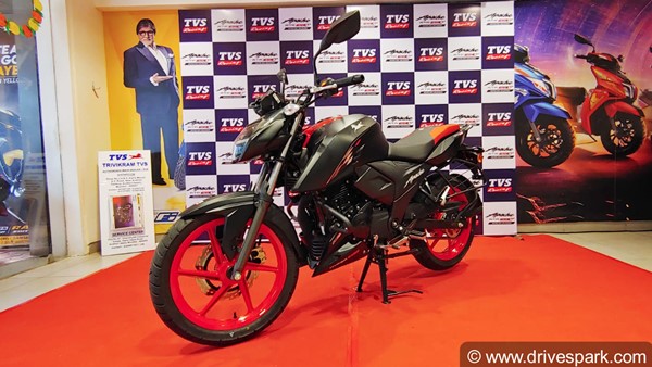 लो भइया! और महंगी हो गईं Apache रेंज की मोटरसाइकिलें, कंपनी ने कर दी 5000 रुपये तक की बढ़ोत्तरी