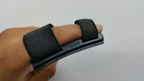 बारिश में इस तरह बाइक चलाएंगे तो नहीं होगा एक्सीडेंट, जानें कुछ जरूरी सेफ्टी टिप्स