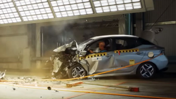 Hyundai Aura और Accent की हुई टक्कर, क्रैश टेस्ट में हो गया मजबूती का खुलासा