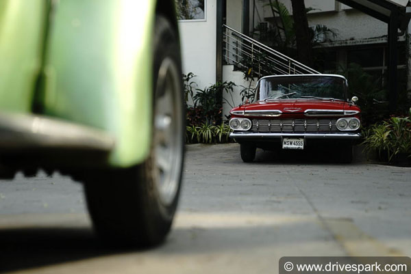 पर्यावरण के लिए Classic Cars से ज्यादा खतरनाक हैं Electric Cars, इस रिपोर्ट में हैरान करने वाला दावा