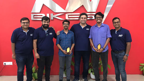 लाॅन्च के पहले ही बुक हो गई 78,000 इलेक्ट्रिक स्कूटर, फुल चार्ज पर चलेगी 150 Km