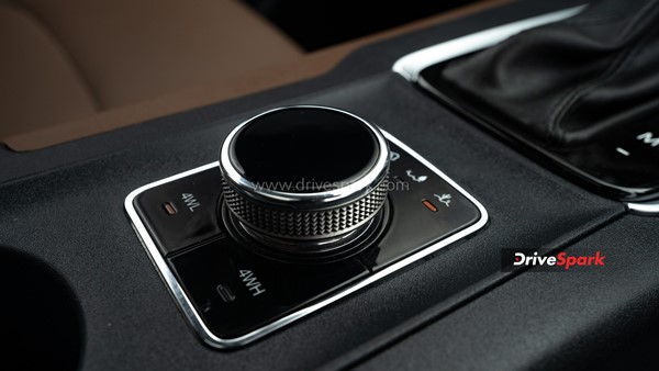 2022 महिंद्रा स्कॉर्पियो-एन रिव्यू फीचर्स इंजन 4 व्हील ड्राइव डिजाईन आकार जानकारी