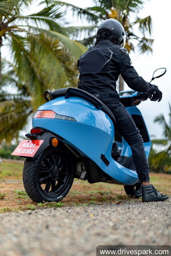 ओला एस1 प्रो मूव ओएस 2 अपडेट रिव्यू | ओला इलेक्ट्रिक स्कूटर ईको मोड, म्यूजिक, नेविगेशन जानकारी