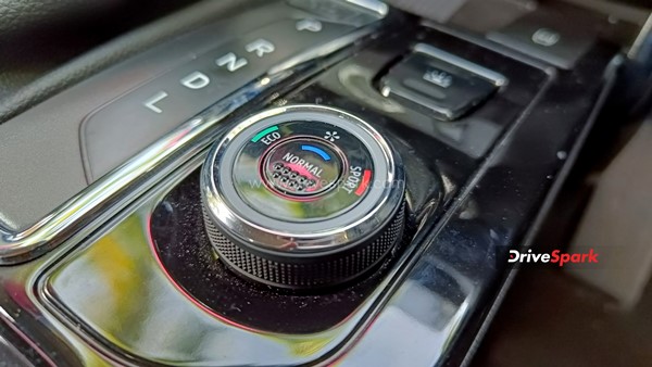 2022 रेनॉल्ट काइगर रिव्यू: कंपनी ने इस मॉडल में क्या किए हैं बदलाव, जानें हुई है कितनी बेहतर