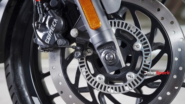 Bajaj Pulsar N160 Review: क्या होगी 160सीसी की टाॅप परफार्मिंग बाइक? पढ़ें रिव्यू