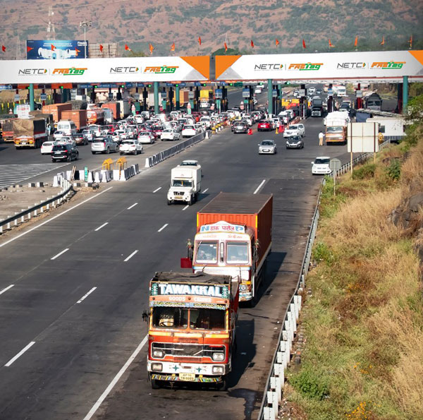 अब निजी वाहनों पर नहीं लगेगा टोल टैक्स, इस राज्य की सरकार ने दी लोगों को बड़ी राहत