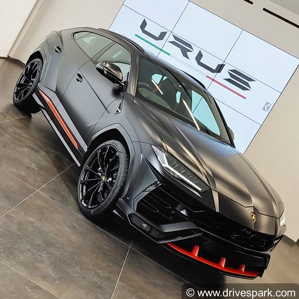 भारत में लेम्बोर्गिनी उरुस के 200 यूनिट्स हुए डिलीवर, है कंपनी की सबसे ज्यादा बिकने वाली कार