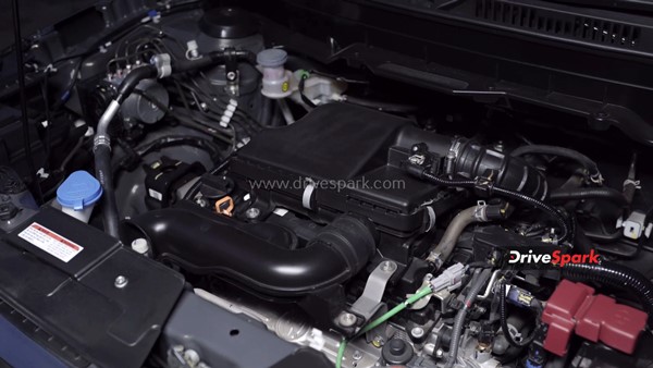 नई Maruti Suzuki Brezza में क्या मिला है नया, क्या हुई पहले से बेहतर या निकली फिसड्डी, पढ़ें रिव्यू