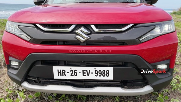 नई Maruti Suzuki Brezza में क्या मिला है नया, क्या हुई पहले से बेहतर या निकली फिसड्डी, पढ़ें रिव्यू