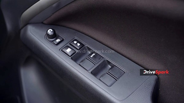 नई Maruti Suzuki Brezza में क्या मिला है नया, क्या हुई पहले से बेहतर या निकली फिसड्डी, पढ़ें रिव्यू