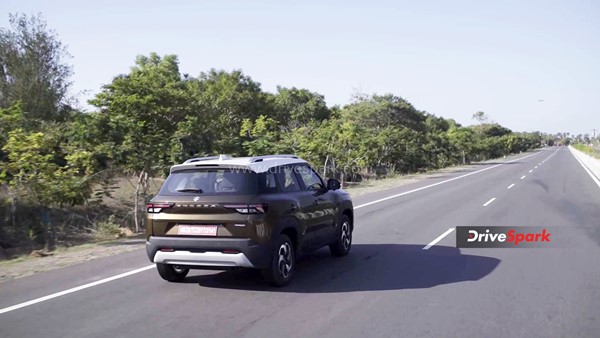 नई Maruti Suzuki Brezza में क्या मिला है नया, क्या हुई पहले से बेहतर या निकली फिसड्डी, पढ़ें रिव्यू