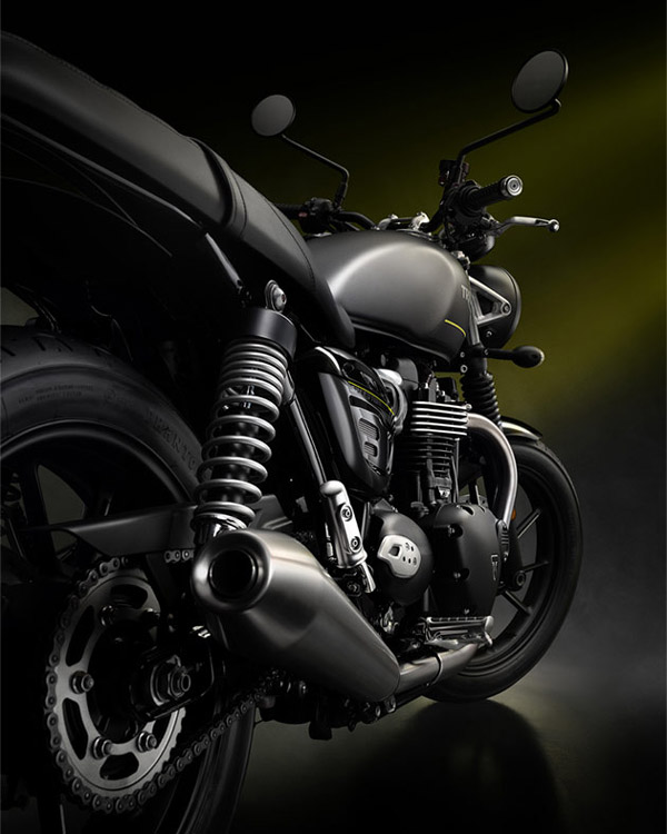 नई ट्रायम्फ स्पीड ट्विन 900 भारतीय बाजार में हुई लॉन्च, जानें क्या है इस दमदार मोटरसाइकिल की कीमत