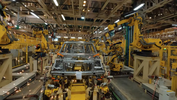 फैक्ट्री में कुछ इस तरह बनाई जा रही है महिंद्रा स्कॉर्पियो-एन, कंपनी ने वीडियो जारी कर दिखाया प्रोसेस