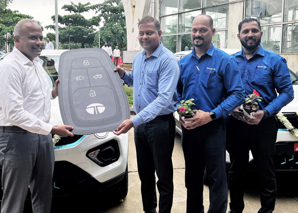 मंगलुरु अंतर्राष्ट्रीय हवाई अड्डे ने खरीदी दो नेक्सन ईवी, साल 2025 तक सभी वाहन होंगे इलेक्ट्रिक