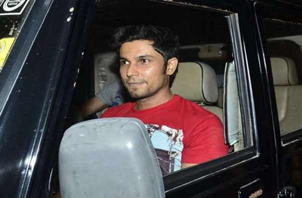 रणदीप हुड्डा मना रहे हैं 46वां जन्मदिन, जानिए कौन सी लग्जरी कारों के हैं मालिक