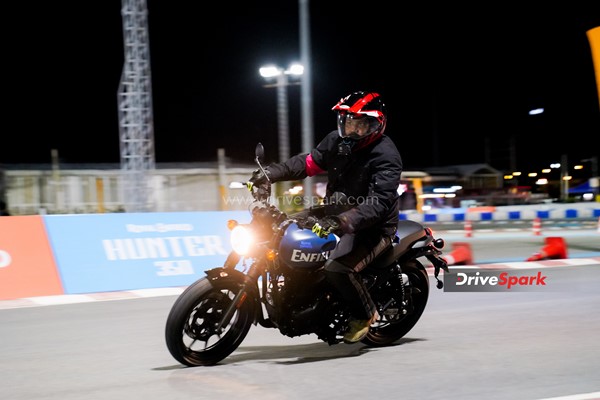 रॉयल एनफील्ड हंटर 350 राइडिंग अनुभव - एक बेहतर बदलाव