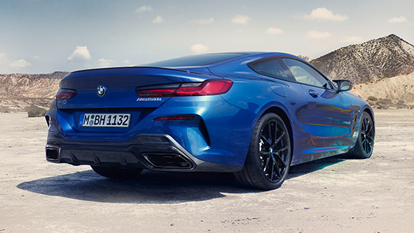 बीएमडब्ल्यू एम8 कॉम्पिटिशन 50 जाहरे एडिशन कार हुई लाॅन्च, जानें क्या है कीमत और फीचर्स