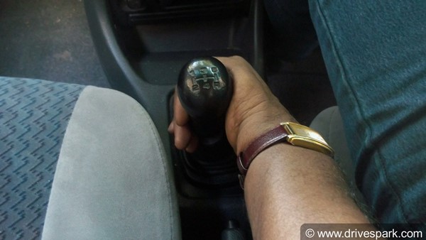 गियर का अपने आप बदलना