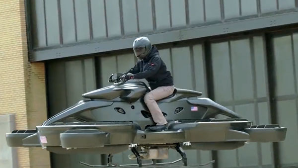 लो आ गई उड़ने वाली बाइक, 100 किमी/घंटा की रफ्तार से भरती है उड़ान, कीमत जानकर उड़ जाएंगे होश