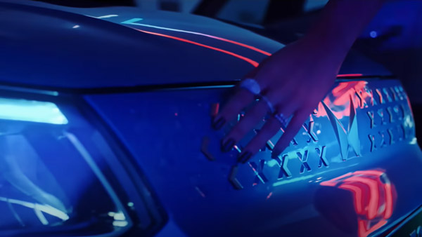 लाॅन्च से पहले महिंद्रा ने दिखाई एक्सयूवी400 इलेक्ट्रिक एसयूवी की झलक, 8 सितंबर को उठेगा पर्दा