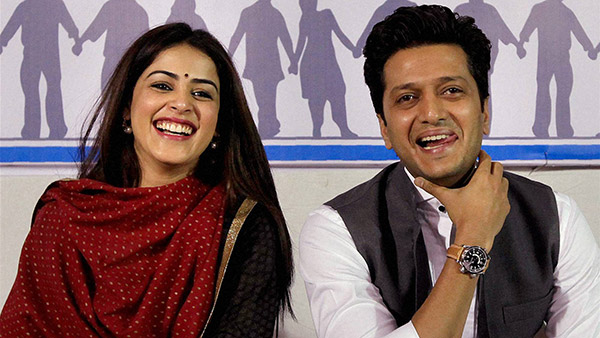 एक्टर रितेश देशमुख ने खरीदी बीएमडब्ल्यू की इलेक्ट्रिक एसयूवी, पत्नी जेनेलिया के साथ की फर्स्ट ड्राइव