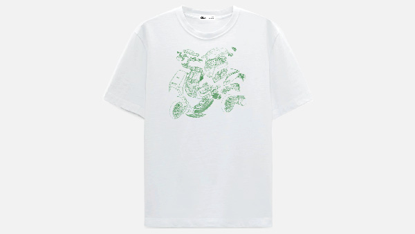 7. फॉसिल फ्यूल कॉन्ट्रस्ट प्रिंटेड टी-शर्ट