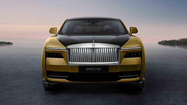 रोल्स रॉयस की नई इलेक्ट्रिक कार में मिलेगी तूफान जैसी स्पीड, देखें पूरी जानकारी 