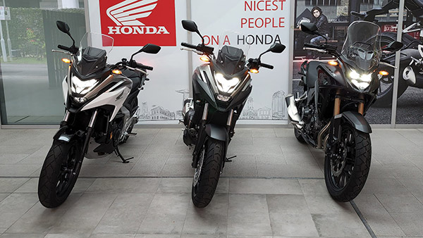 बाइक की कीमत से भी ज्यादा हुआ बाइक के परमिट बनवाने का खर्च! इस देश में चल रहा गजब नियम